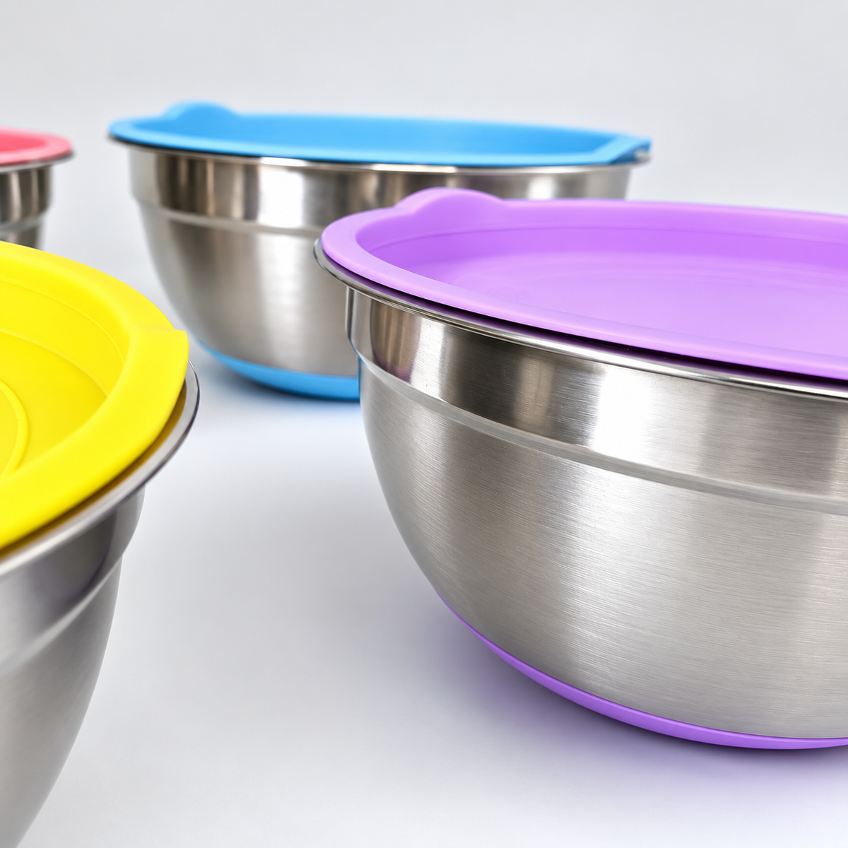 Set de Bowls en Acero Inoxidable con Base Antideslizante – 4 Piezas