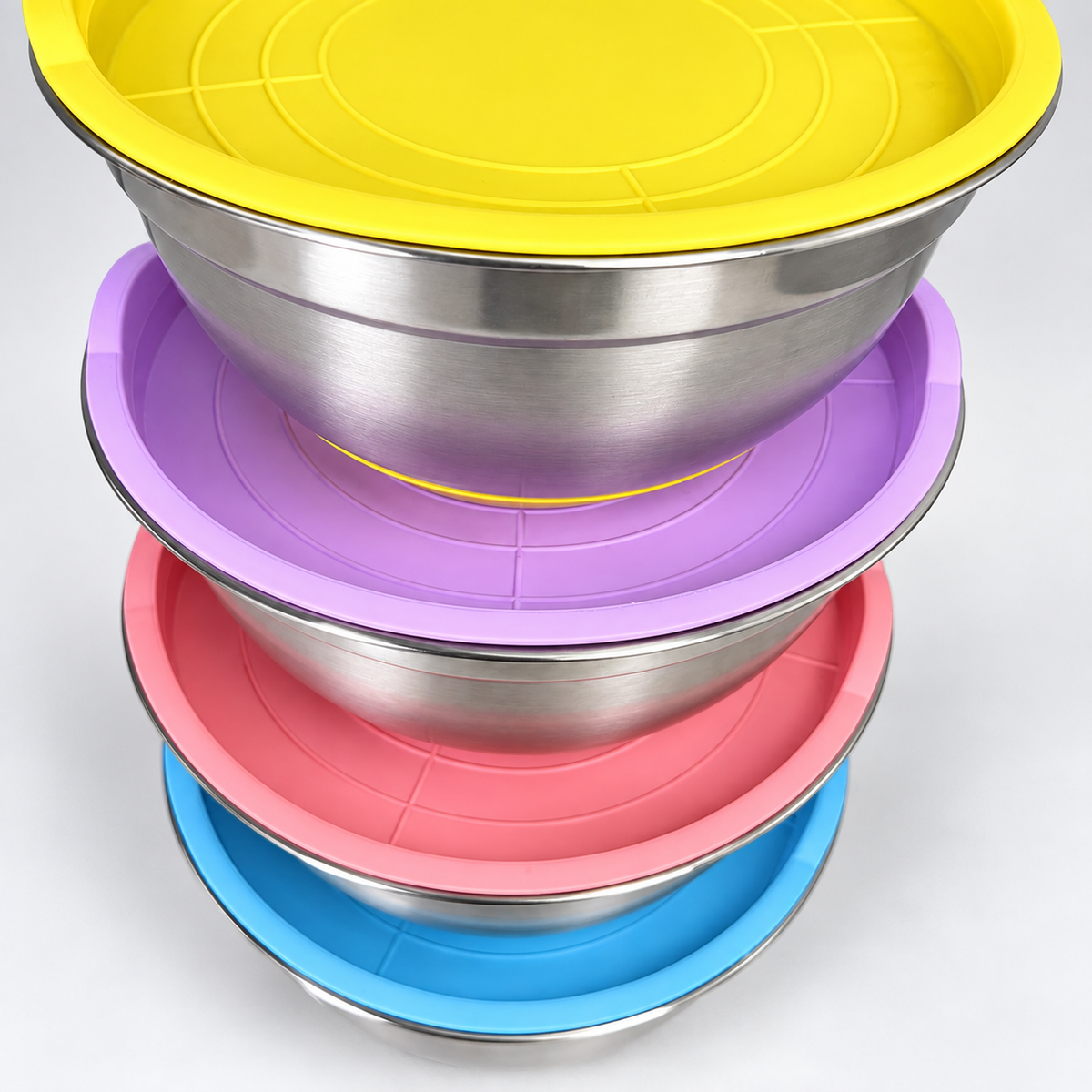 Set de Bowls en Acero Inoxidable con Base Antideslizante – 4 Piezas