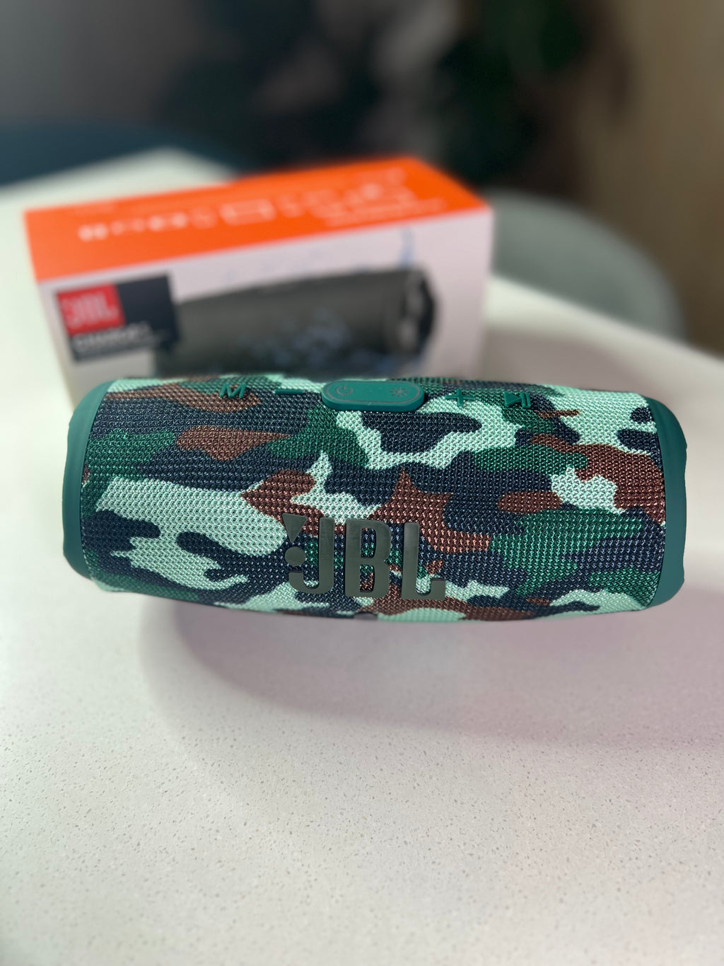 Parlante Charge 5
